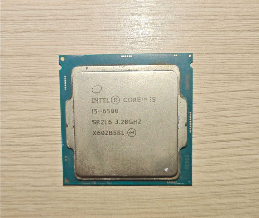 Микропроцессор INTEL CORE i5 камень