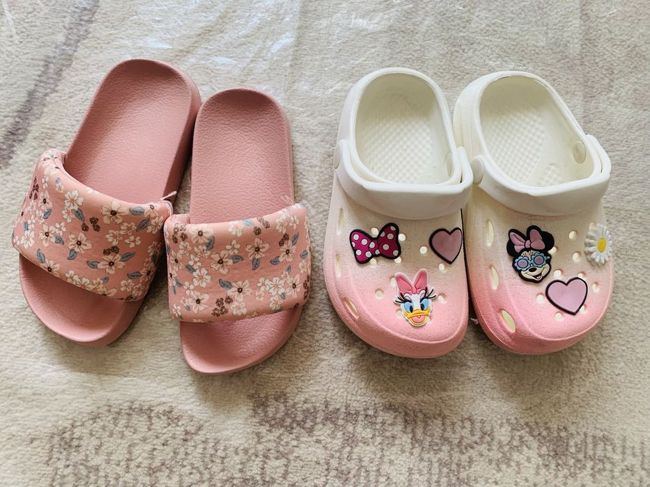 Papuci fetite marimea 26, impecabili