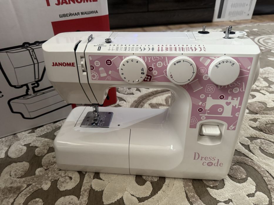 Швейная машинка JANOME