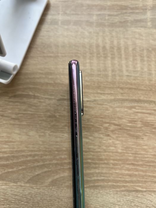 Смартфон Oppo Reno 5