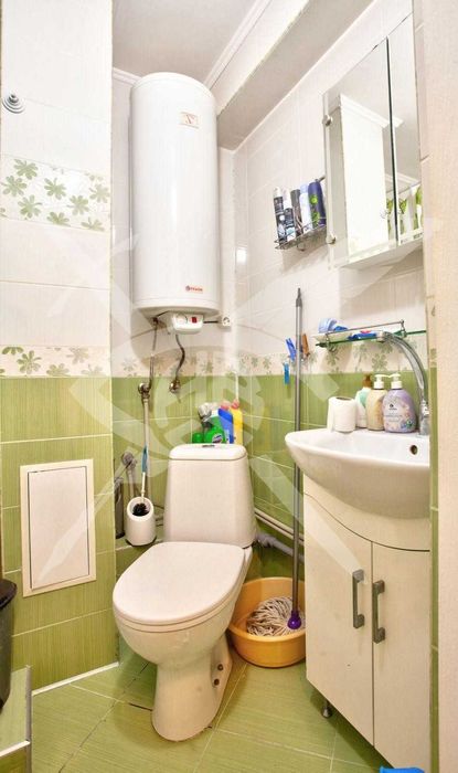 Дава се под наем Тристаен апартамент в Варна, Колхозен пазар - 65 кв.м за 300 € - Снимка #7