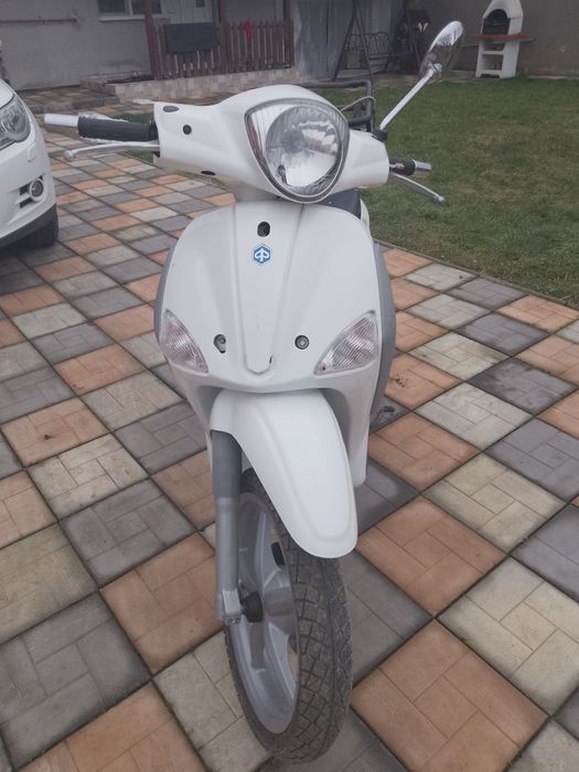 Scuter pe benzină peago 49cc pornire automată mai multe detali la tel