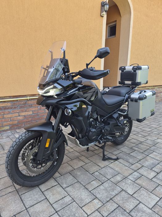 CFMOTO 800MT Explore Edition (A2 in acte C.I.V. RAR ) CF MOTO