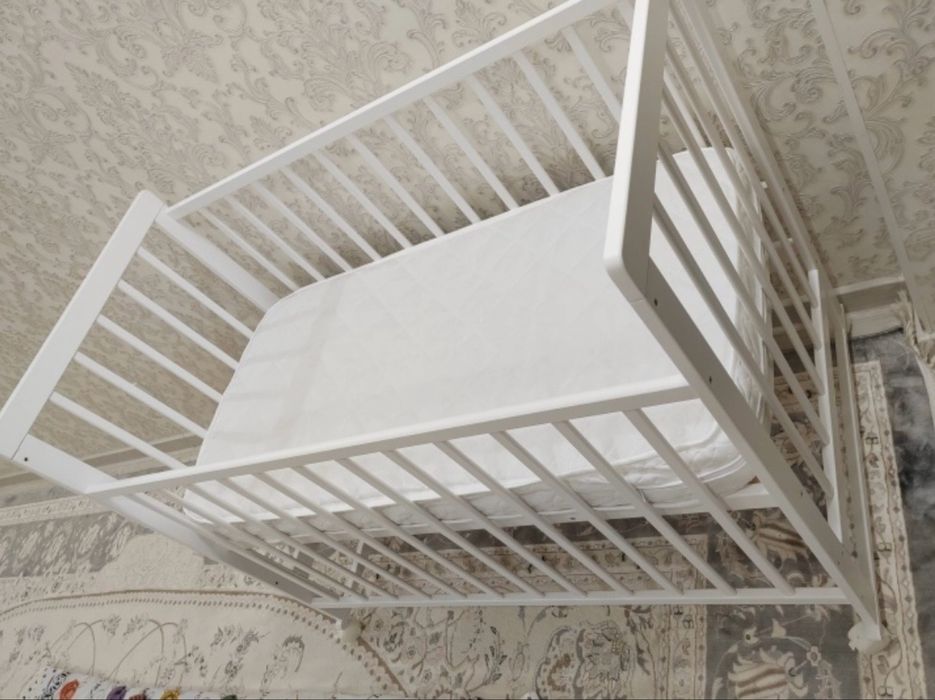 детская кроватка