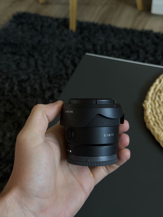 Широкоъгълен обектив SONY E 11mm F1.8