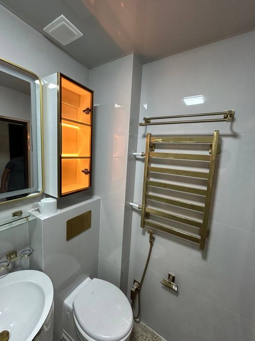 Кафел териш хизматлари булса мурожат килинглар 15 йиллик  уста