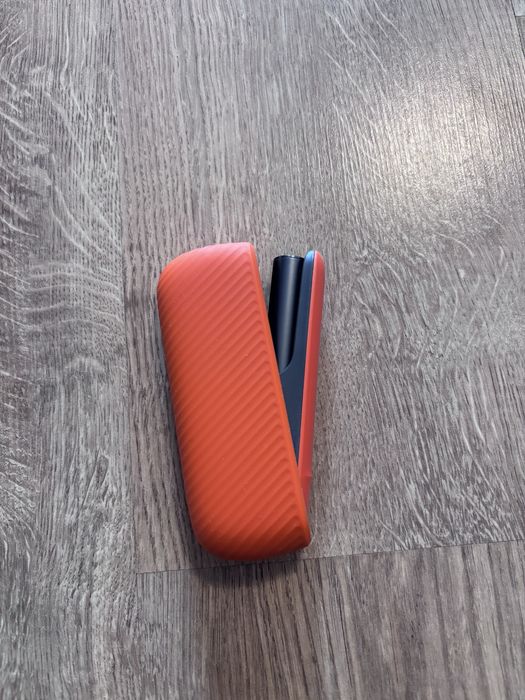 IQOS ILUMA Gri + Husa silicon portocalie + Capac schimb portocaliu