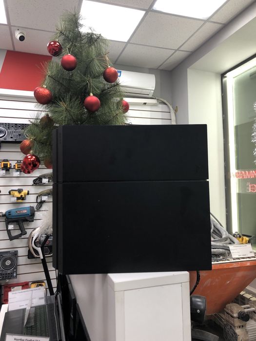 Playstation 4 1TB (p25)