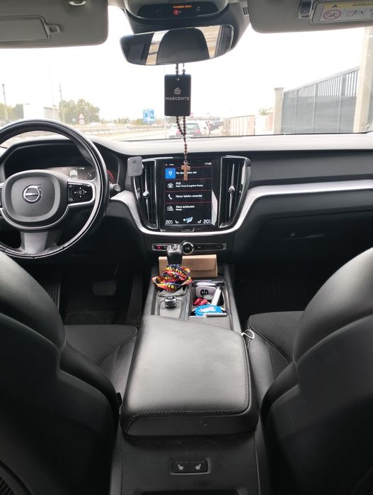 VOLVO V60 2019 — imagine 5