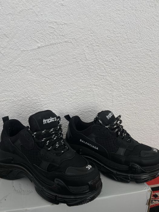 Balenciaga triple S