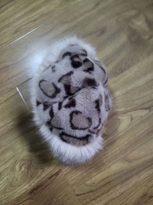 Vând Căciulă blană artificială