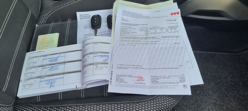 Dacia Duster 1.6 4x2
Euro 6
An fabricație 2018 Noiembrie 
Aer condițio