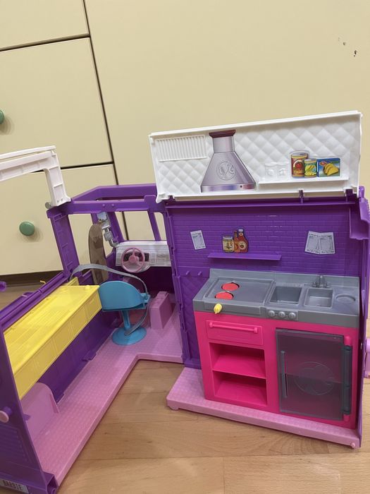 Готварски камион Барби