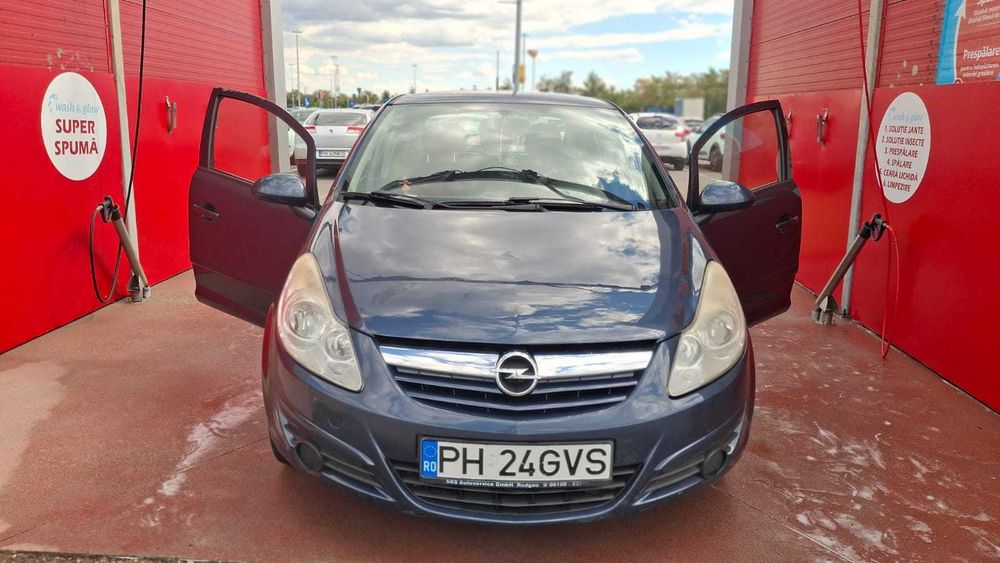 Vand masina opel corsa D/ an 2007