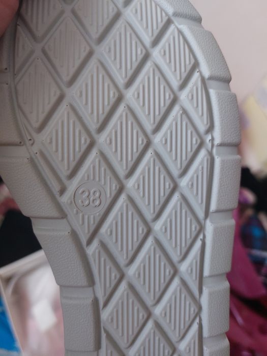 Сандалии женские