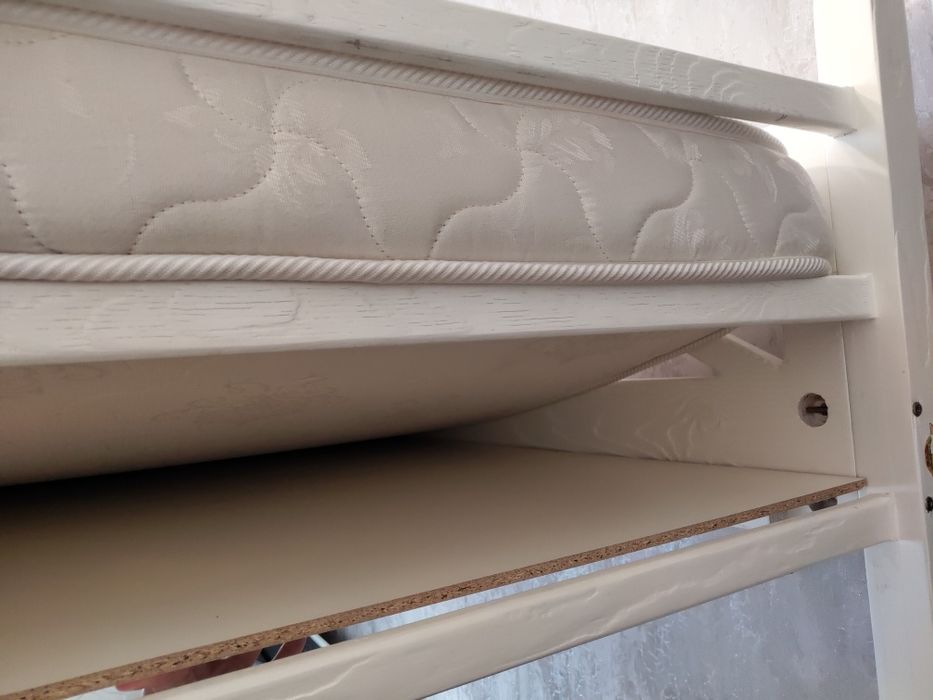 Продам Кровать-чердак+диван