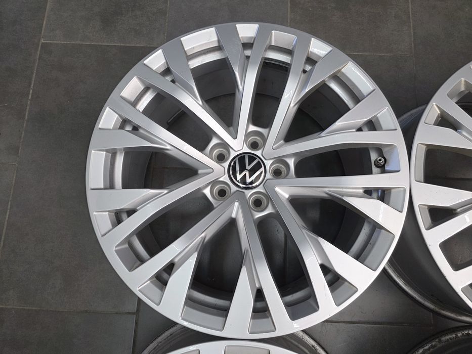 Джанти 18 - Volkswagen Touareg III