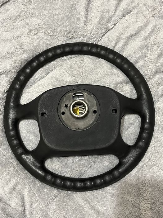 Четирилъчев волан Golf 4, Bora, Passat b5