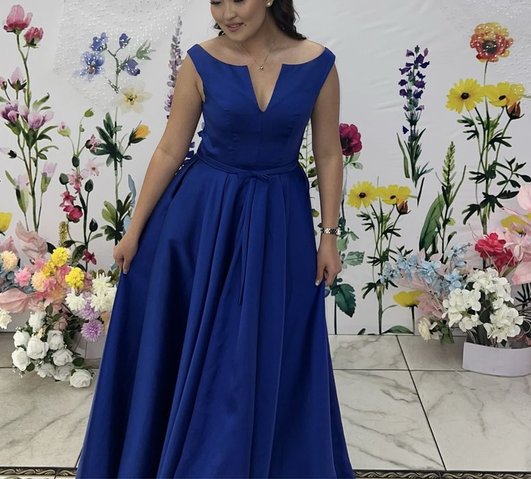 Вечернее платье