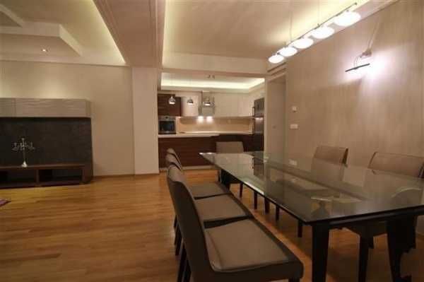 Дава се под наем Двустаен апартамент в Бургас, Славейков - 67 кв.м за 229.5 € - Снимка #2