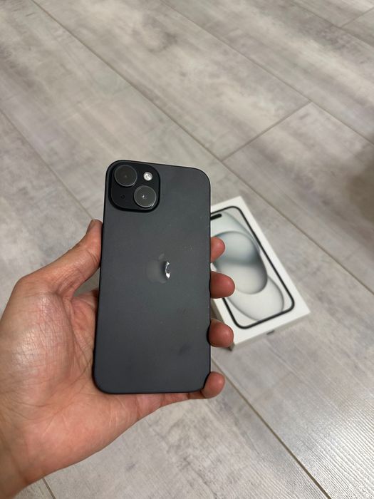 Продам iPhone 15 256 Gb айфон 15