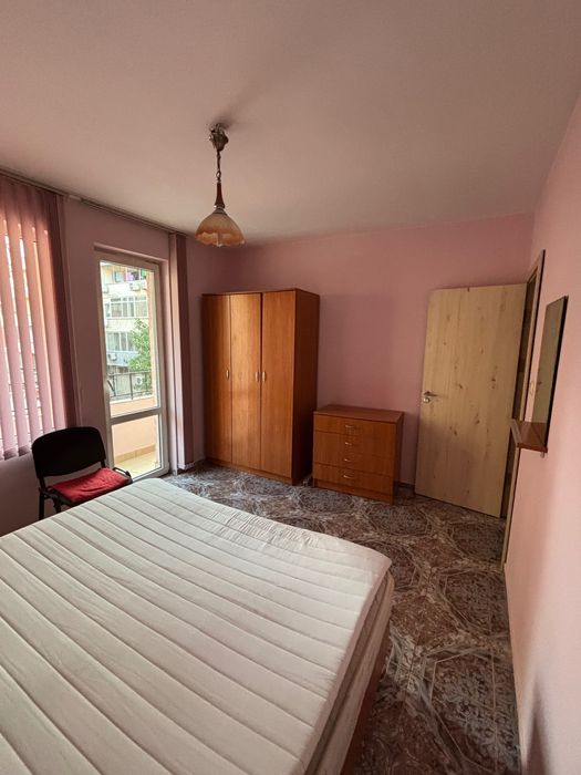 Дава се под наем Двустаен апартамент в Варна, Трошево - 65 кв.м за 382.5 € - Снимка #1