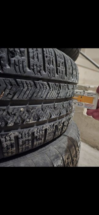 225/55 R17 vredestein