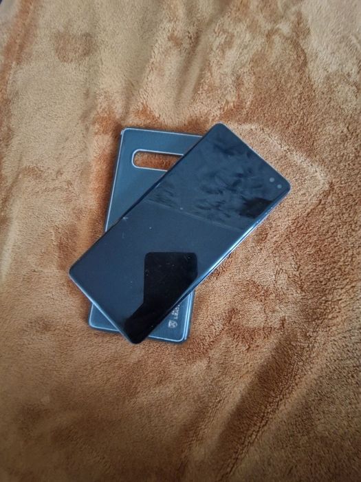 Samsung S10 PLUS 128/8 продам или обмен