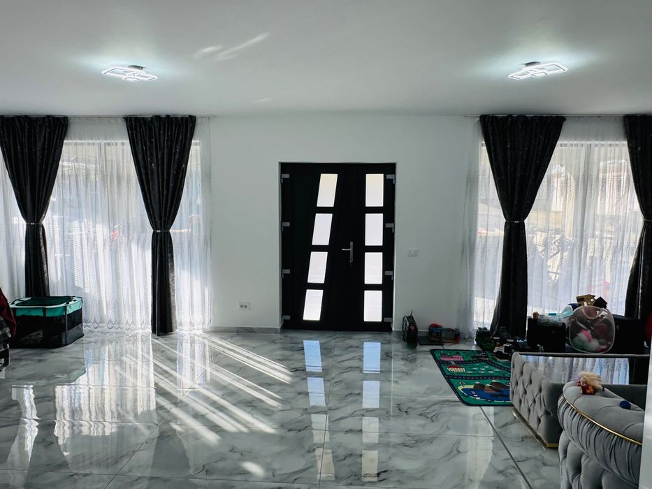 Casă de vânzare construcție nouă