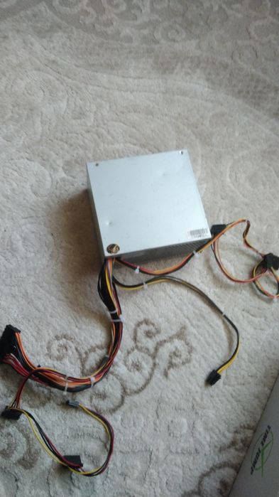 Блок питание  Vortex надежный на 230ватт для пк