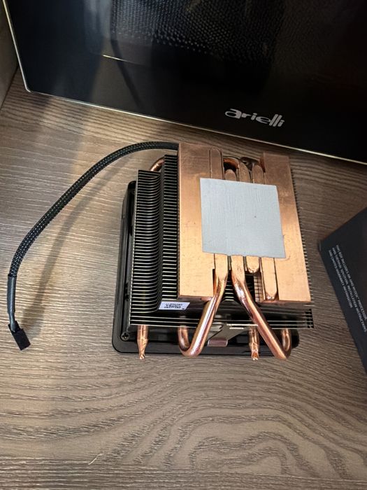 AMD Wraith Prism RGB охладител НЕИЗПОЛЗВАН