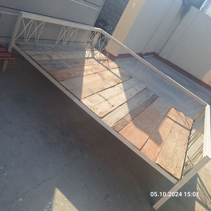 Сури (тапчан)  темир уголок 50х50х5 дан таёрланган