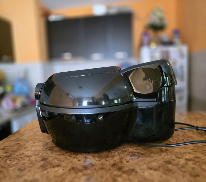 Фритюрник TEFAL ActiFry Genius FZ760830