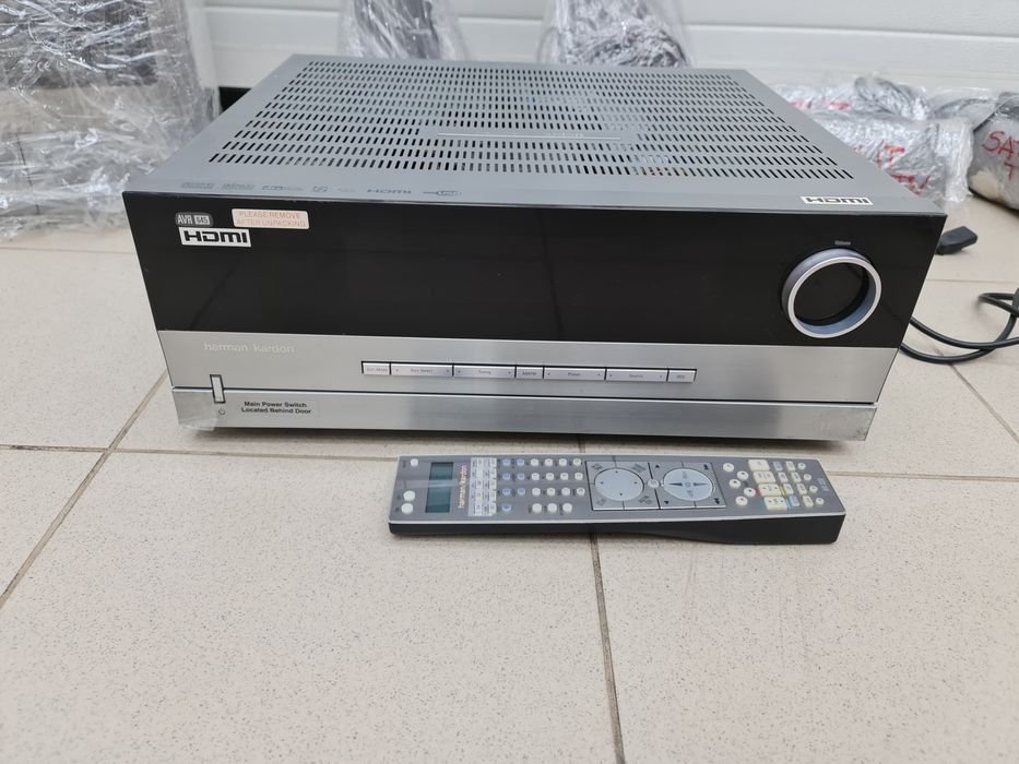 Vând statie audio Harman/Kardon 7.1 AVR645, nouă, cu sunet de înaltă c