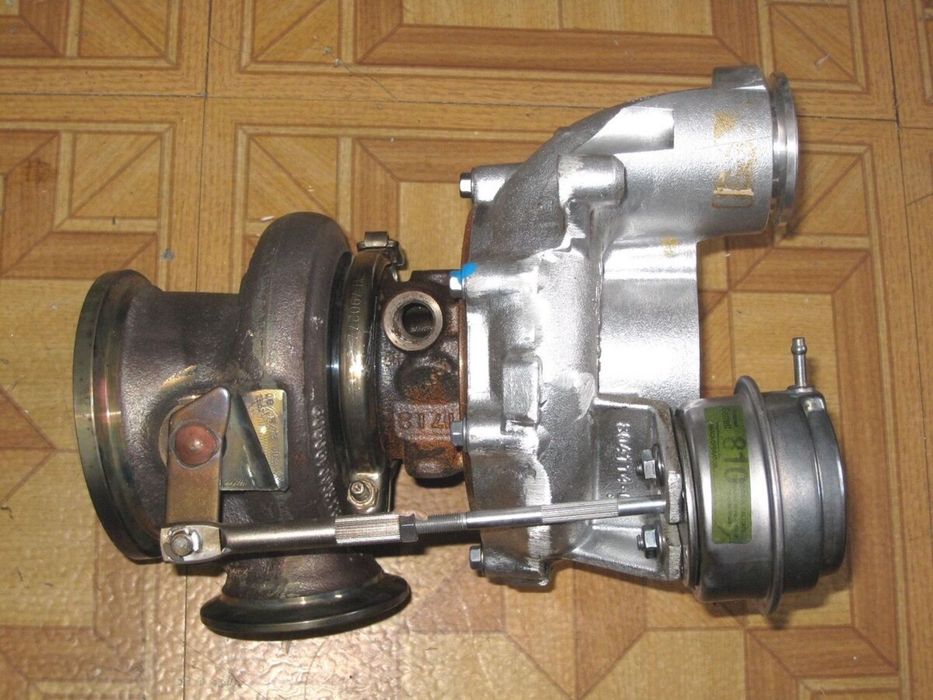 Turbo BMW 550 650 750 X5 X6 4.4I : 7605794