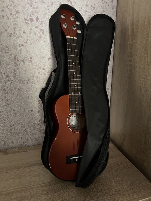 Укулеле; сопрано.