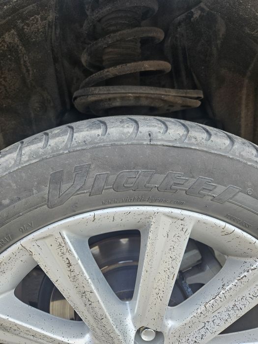 Шины Viatti 215/55/17