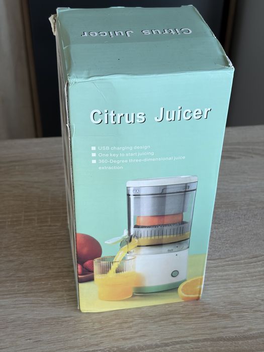 Цитрус Преса (На ток или на батерия)