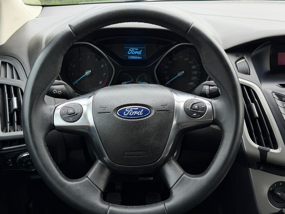 Ford Focus 2011 unic prop de nou 1.6 benzina 120.000 km reali fara daune