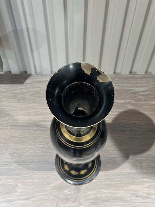 Винтажная металлическая ваза