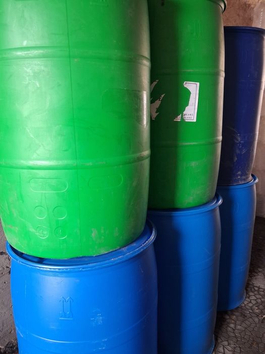 Пластиковый бочка