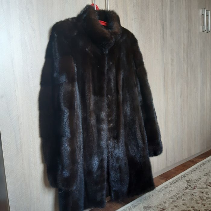 Женская норковая шуба