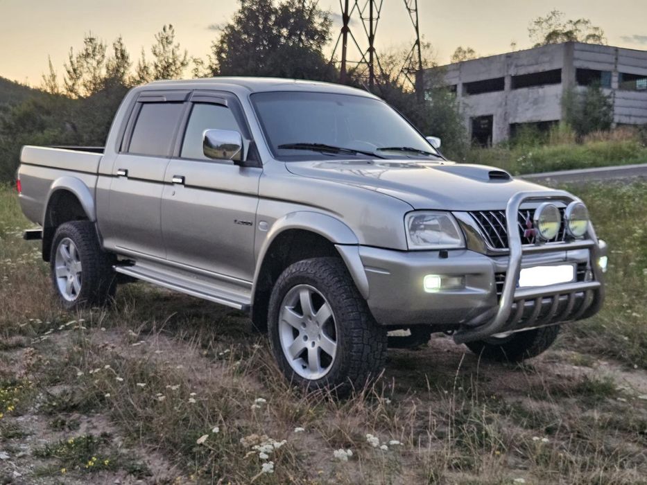 Vand Mitsubishi L200 cu anul de fabricatie 2005