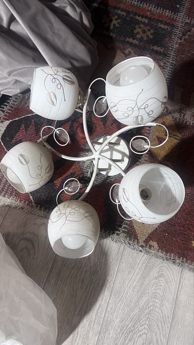 Люстры для кухни и спальни