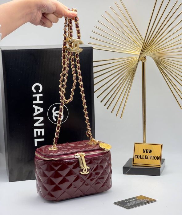 Geanta Chanel noua !!! Dimensiuni 19/11 !!!