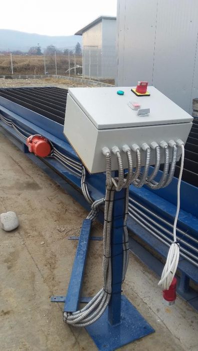 Masa Vibranta Stalpi si Placi de gard