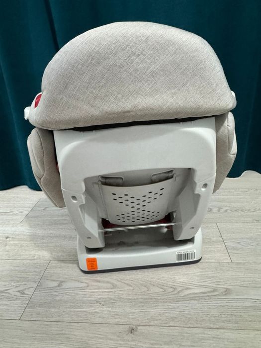 Vand scaun auto pentru copii