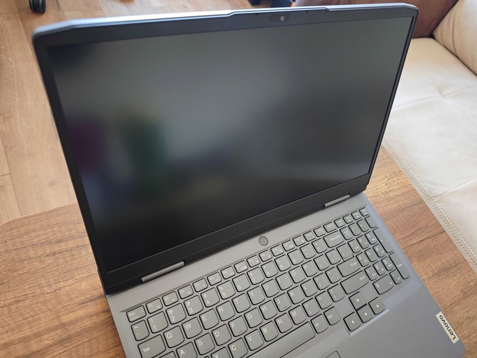 Lenovo LOQ 15APH8, AMD Ryzen 7 7840HS, NVIDIA RTX 4050, 32GB DDR5