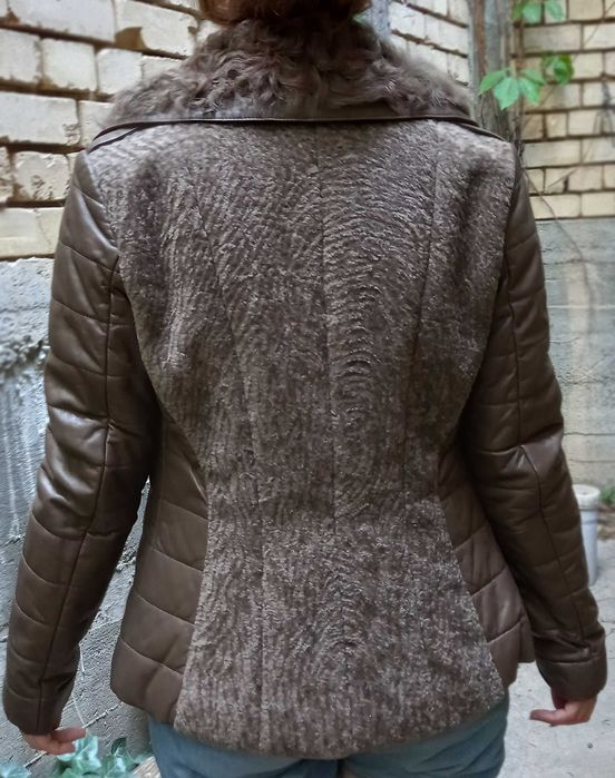 Куртка женская кожаная новая 44 размера