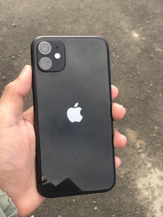 iPhone 11 хорошый состояние